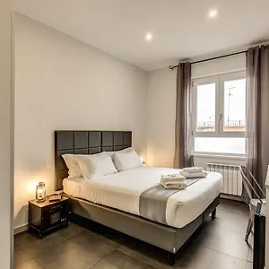 3* Pensjonat Floor 6 Boutique Rooms By Dot Suites